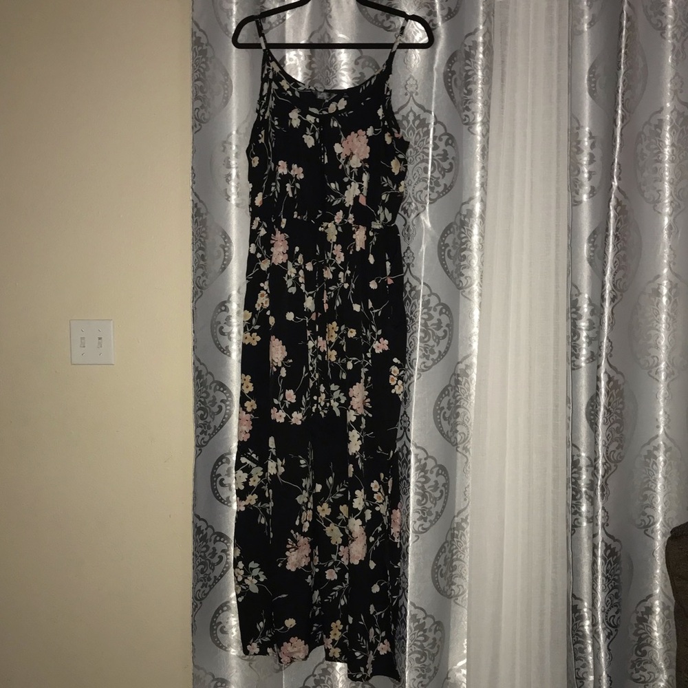 Spring Floral Maxi Dress - Picture 1 of 7
